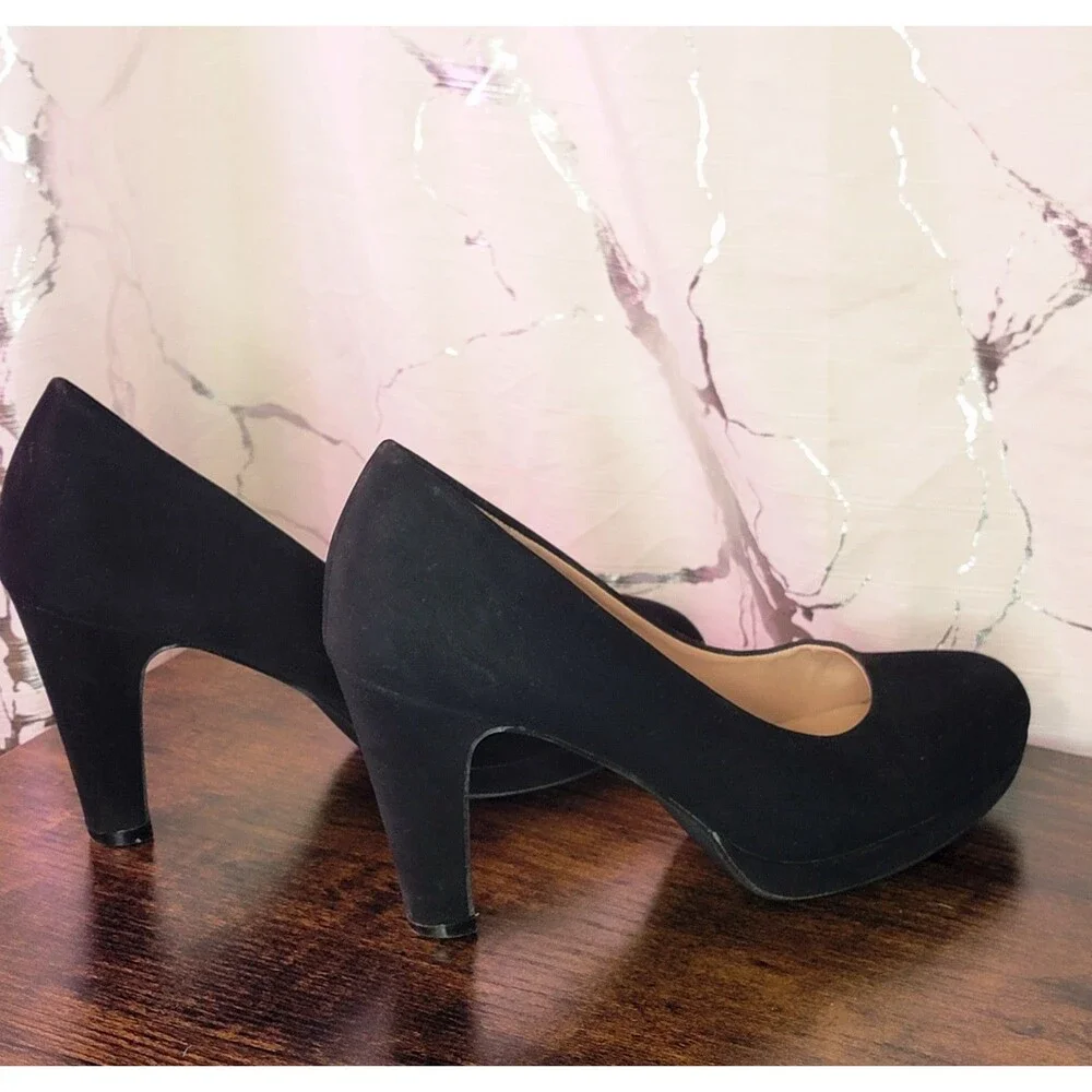 Classic Black Suede Size 8 Platform 3 inch Pump Mary Jane Office Party